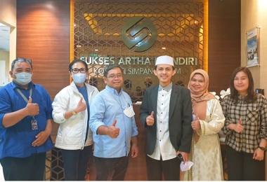 15 Kerjasama Penyaluran Kredit Dana Talangan Umroh antara KSP Sukses Artha Mandiri dengan PT Travelbook Trans Internasional